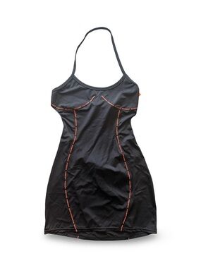 GSUWOO So Real Logo Outline Back Out Dress